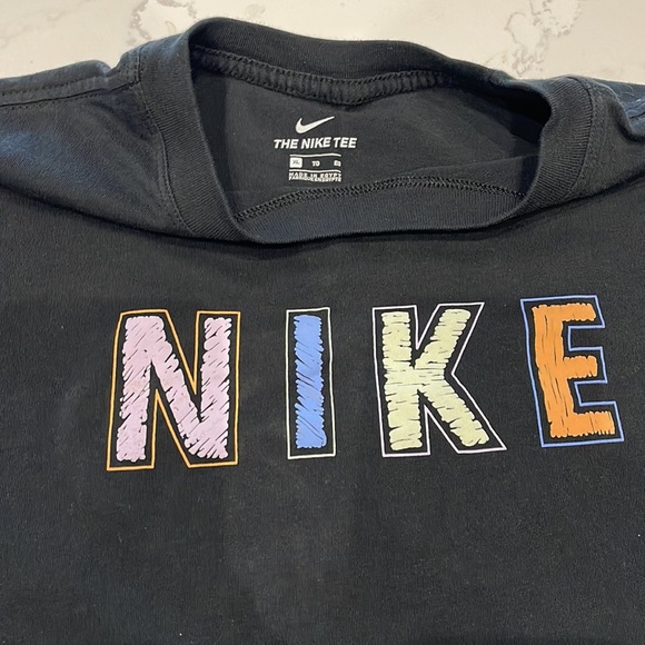 Boys Youth XL Nike and Under Armor tees - Picture 5 of 7